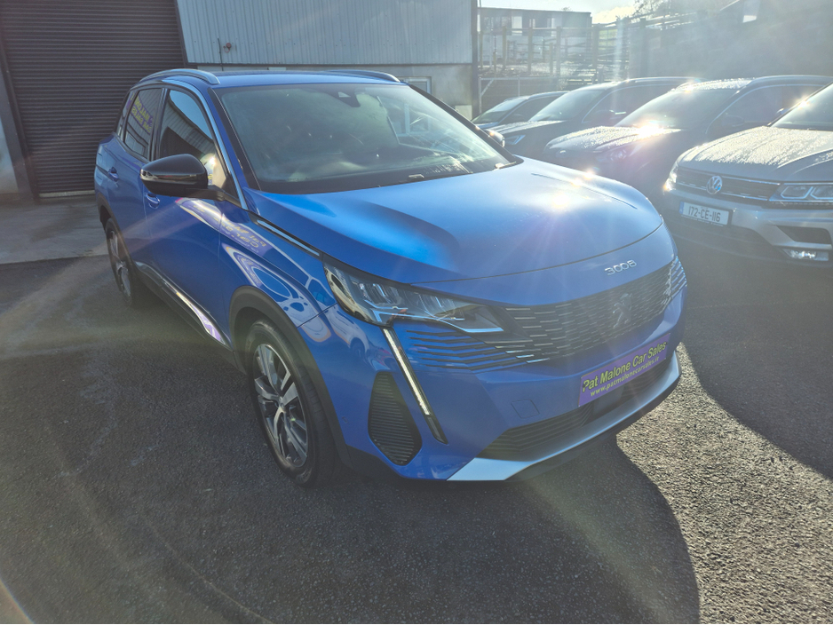 2022 Peugeot 3008 ALLURE PREMIUM B-HDI €29,950
