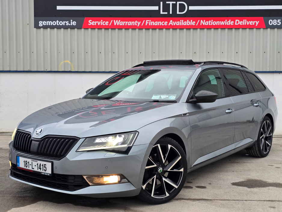 2018 Skoda Superb - image 12