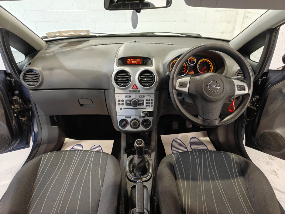 2011 Opel Corsa - image 10