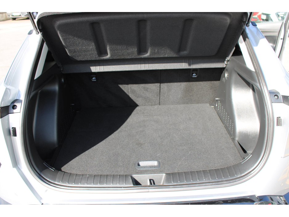 2024 Hyundai Kona - image 13