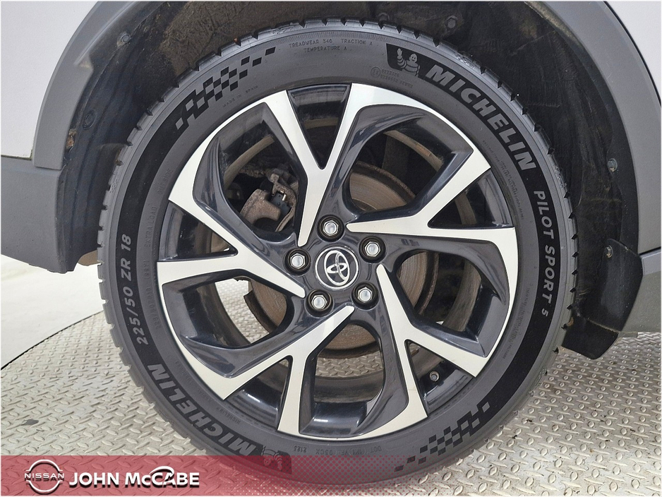 2018 Toyota C-HR HYBRID LUNA SPORT 4DR AUTO           RETAIL PRICE €18,950 - €2,000 SCRAPPAGE* FLEXIBLE FINANCE OFFERS AVAILABLE* €16,950