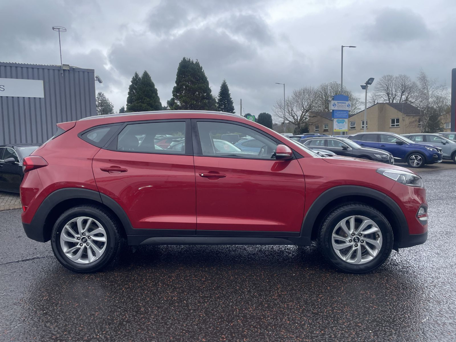 2017 Hyundai Tucson - image 8