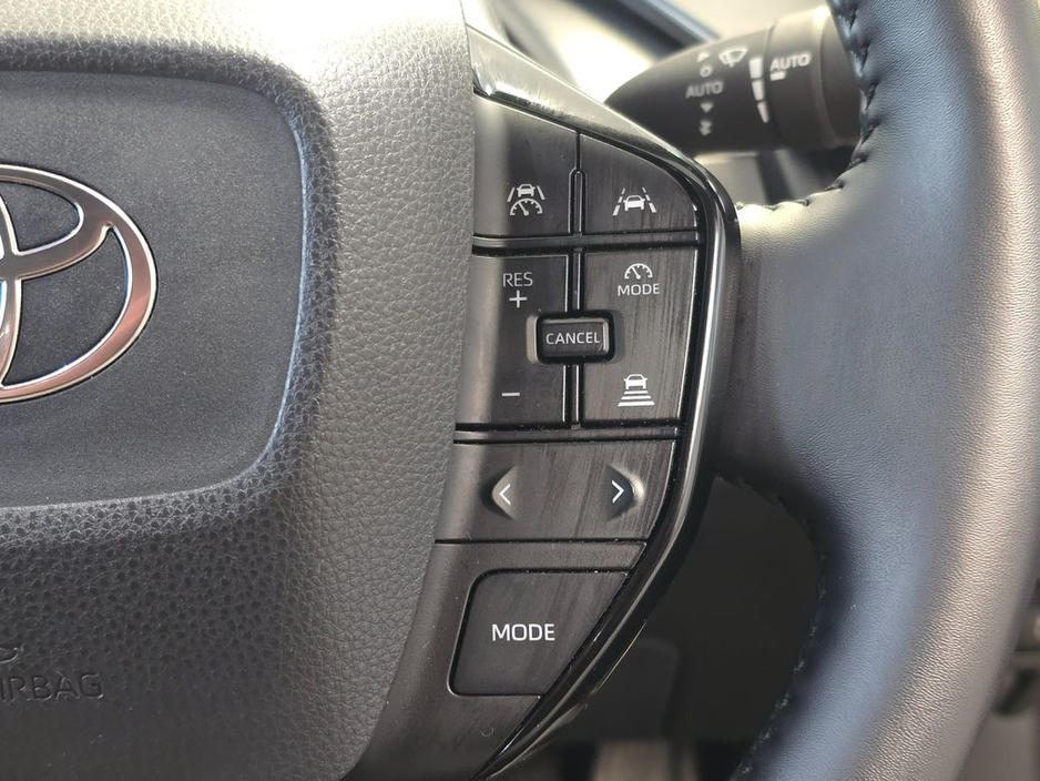2023 Toyota Prius - image 22