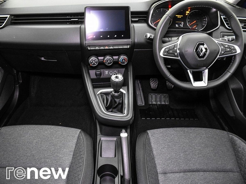 2022 Renault Clio Dynamique TCe 90 €15,990