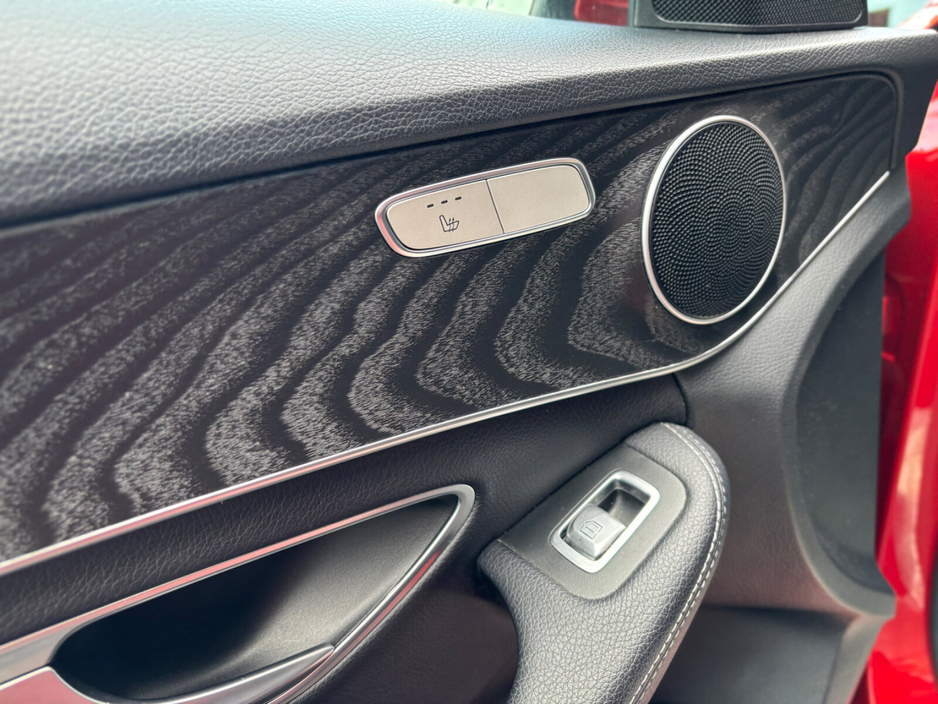 2016 Mercedes-Benz C Class - image 17