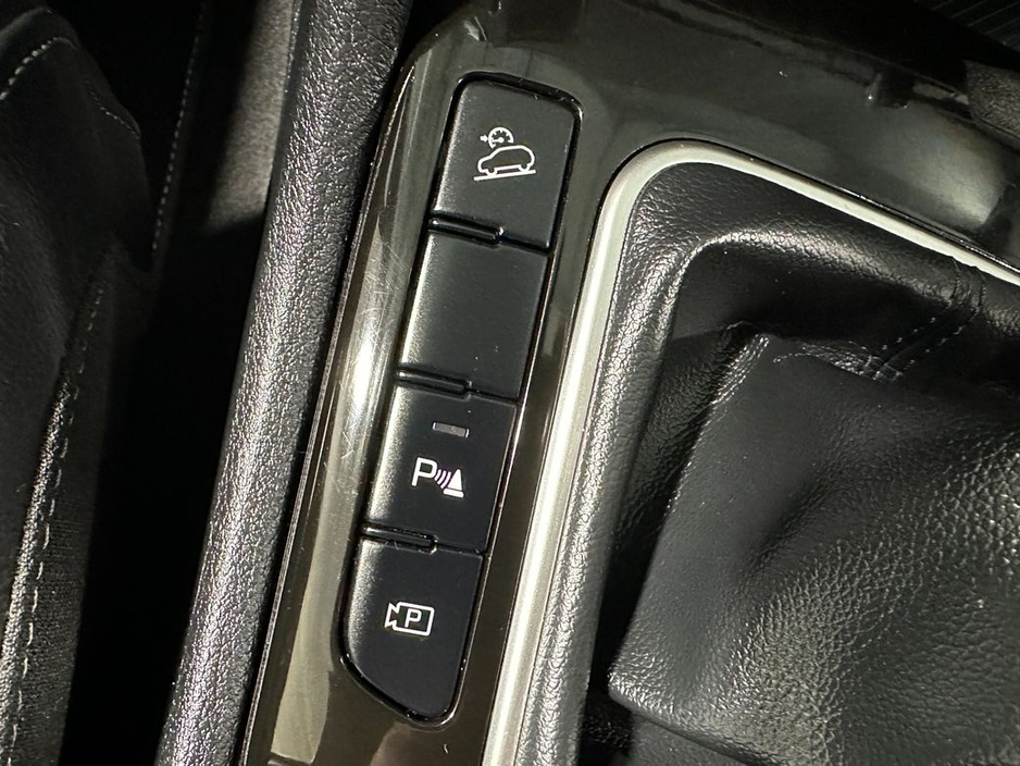 2025 Kia Sportage - image 24