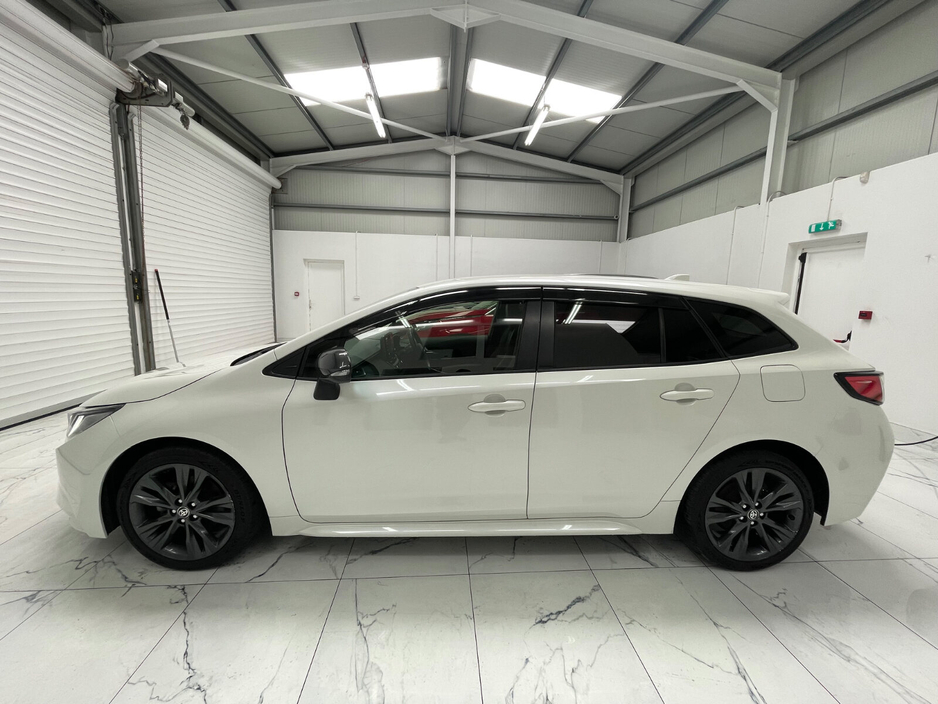 2021 Toyota Corolla - image 3