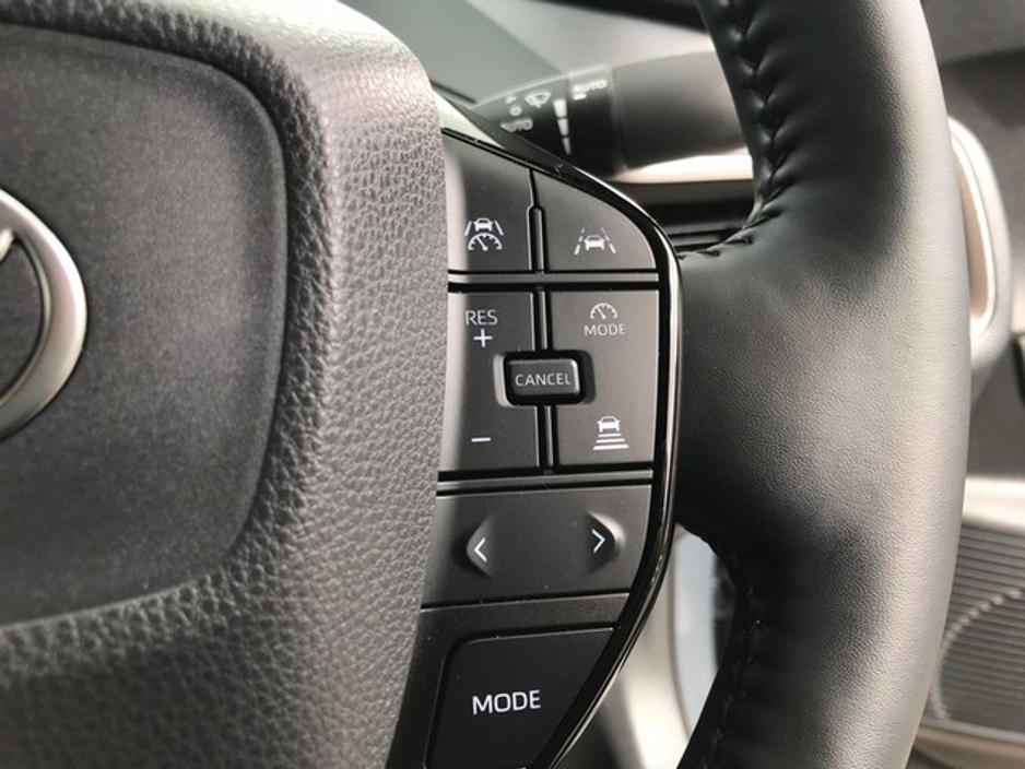 2024 Toyota Prius - image 16