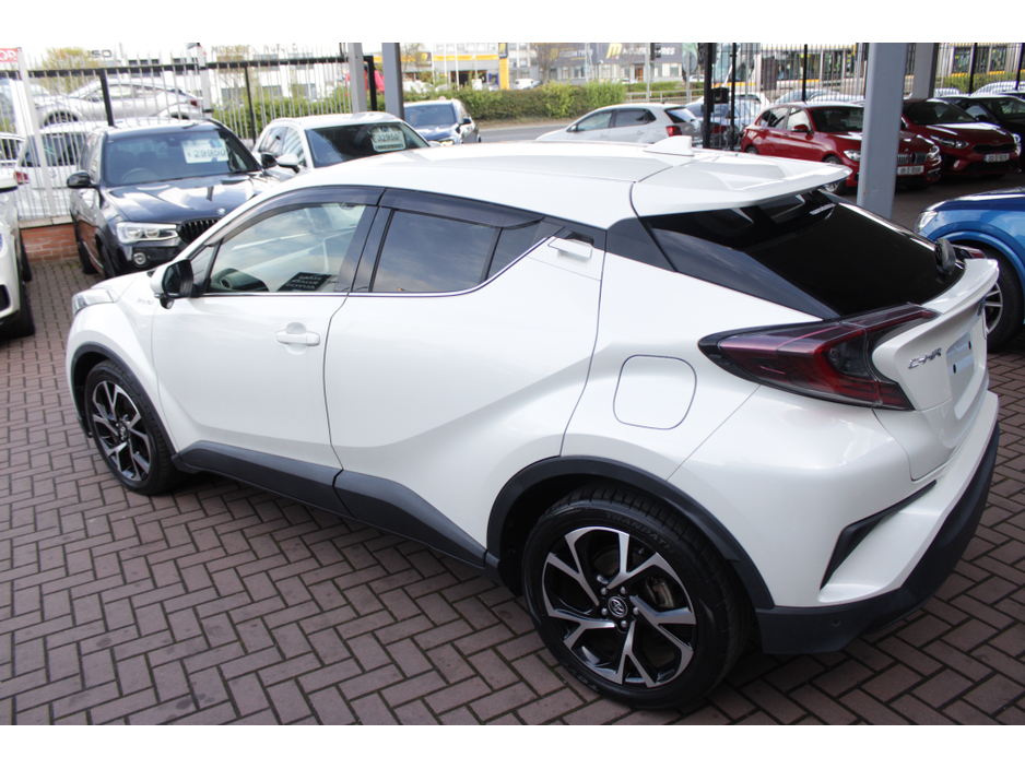 2017 Toyota C-HR - image 6