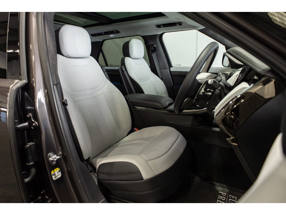 2024 Land Rover Range Rover Sport - image 10
