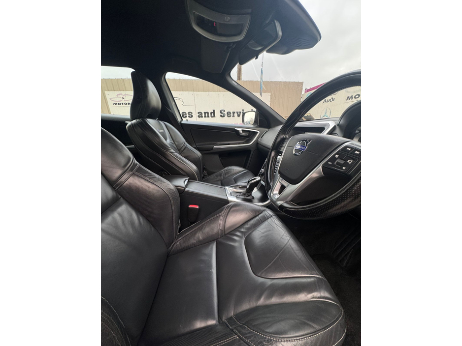 2014 Volvo XC60 D4 FWD R-DESIGN GT 5DR AUTO €13,800