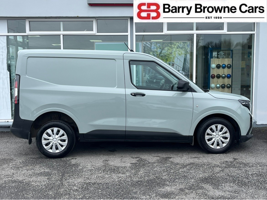 2024 Ford Transit Courier - image 12