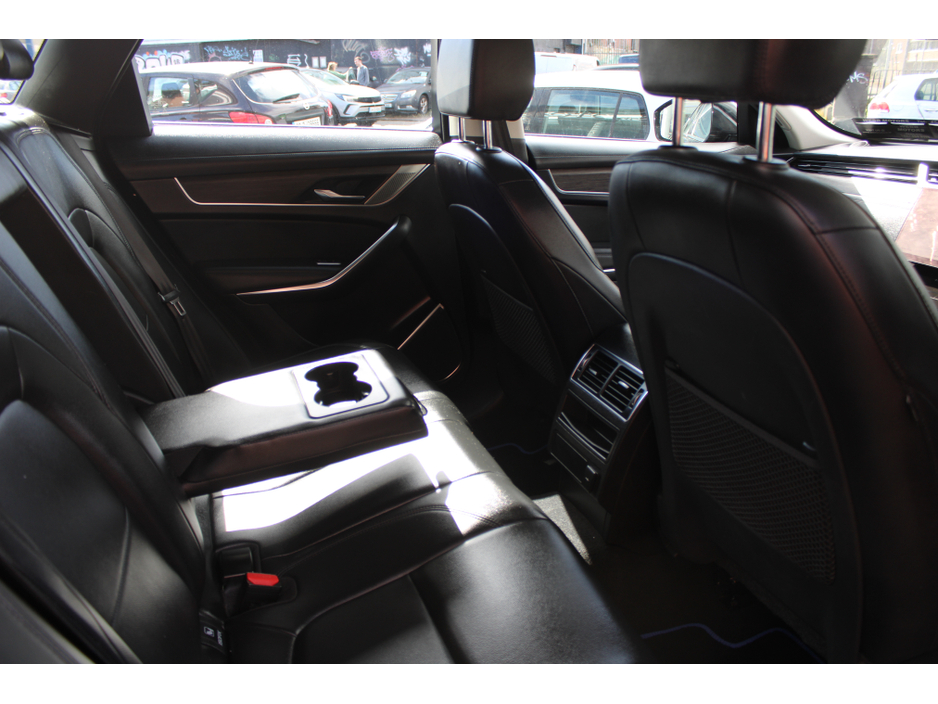 2022 Jaguar F-Pace - image 3