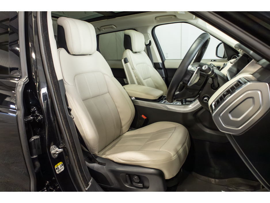 2022 Land Rover Range Rover Sport - image 10