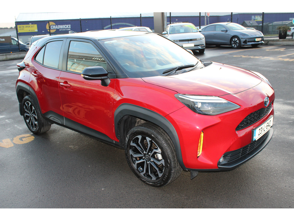 2023 Toyota Yaris Cross 1.5 Hybrid CVT Luna Sport €28,950