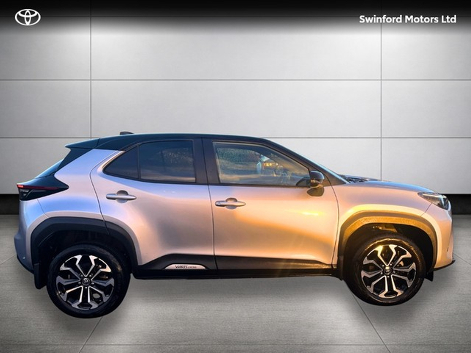 2023 Toyota Yaris Cross CR CROSS LUNA SPORT 4DR AUTO
