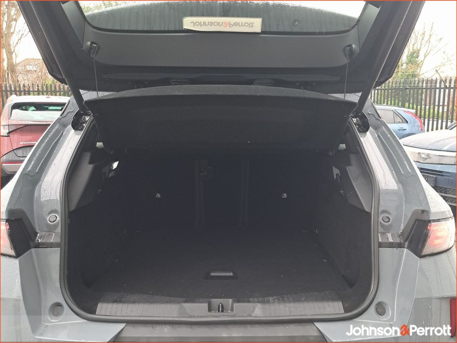 2025 Opel Grandland Elegance PureTech 136 MHEV €37,900