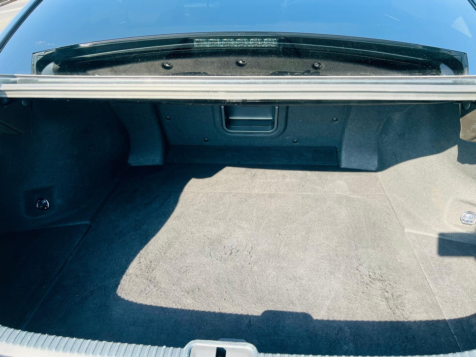 2023 Lexus ES 300 H - image 25