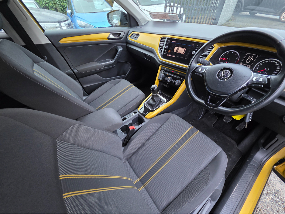 2018 Volkswagen T-Roc DESIGN 1.0 TSI MANUAL 6SPEED FWD 115HP 5DR €18,950