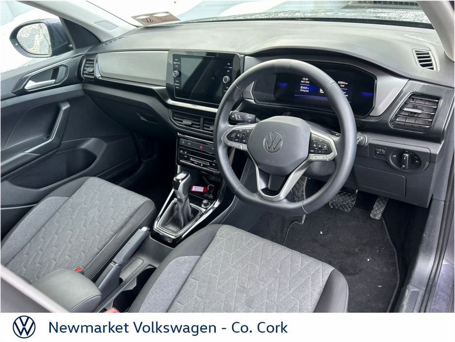 2025 Volkswagen T-Cross - image 8