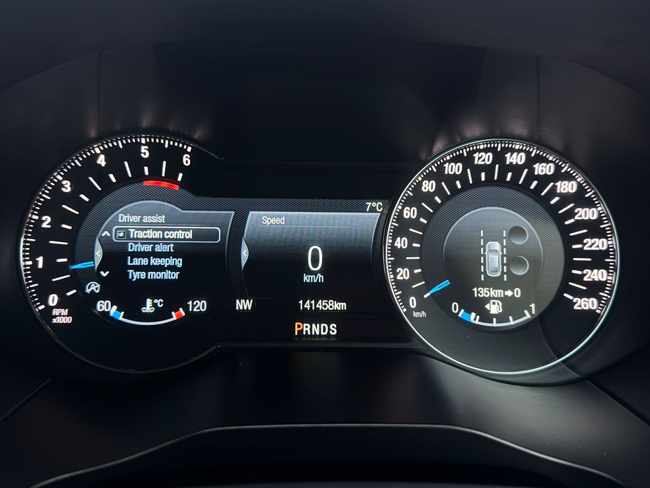 2017 Ford Galaxy - image 30