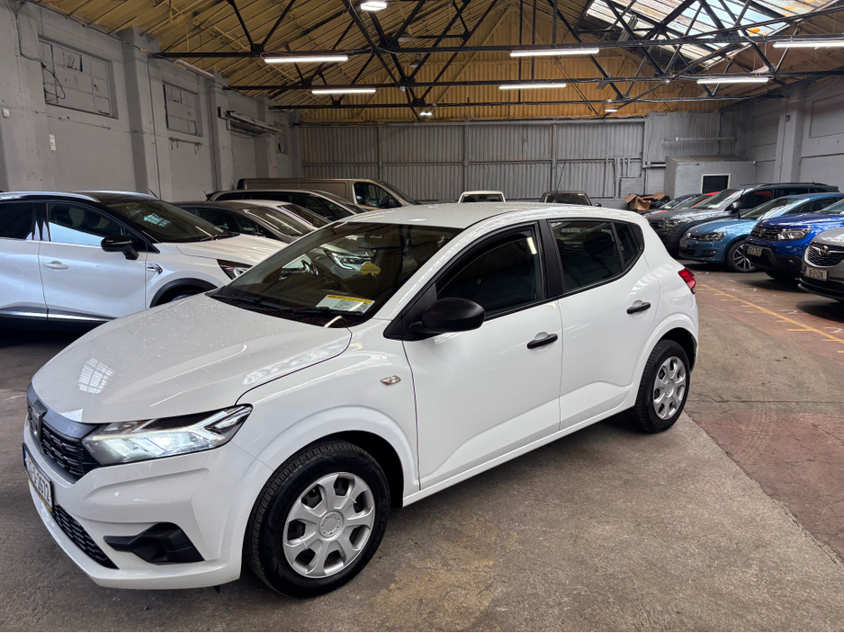 2021 Dacia Sandero - image 15