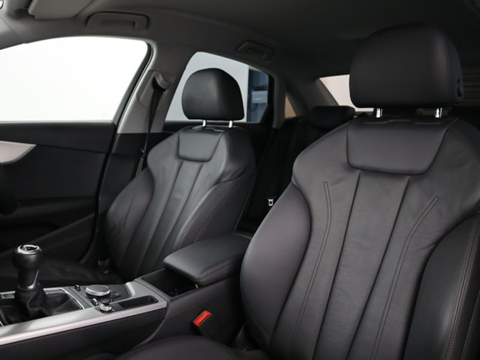 2018 Audi A4 - image 19