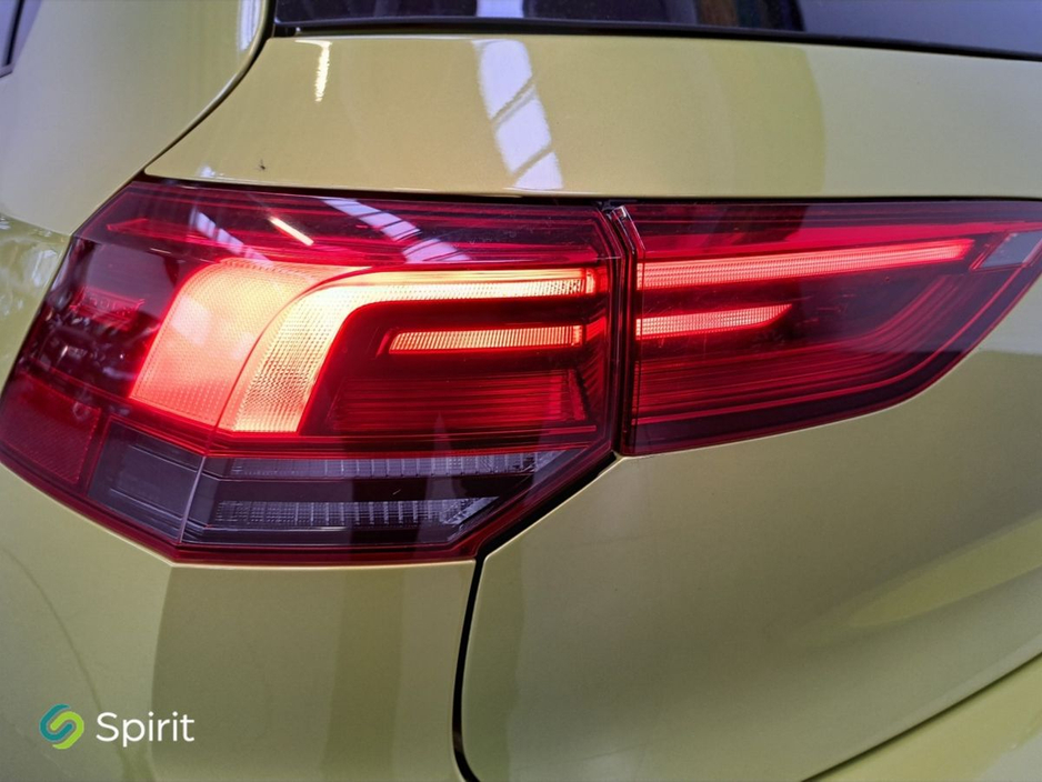 2024 Volkswagen Golf - image 23