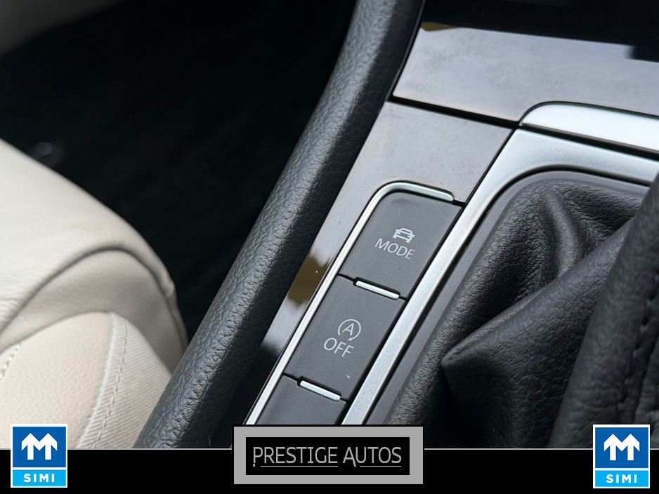 2019 Volkswagen Golf 1.4 HIGHLINE AUTO FULL CREAM LEATHER *CAR ID 00* €19,950