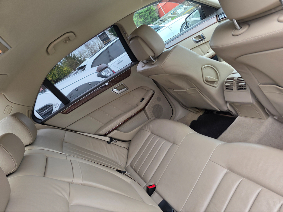 2012 Mercedes-Benz E Class 200 CDI BLUE EFFICIENCY ELEGANCE ECO 4 4DR AUTO