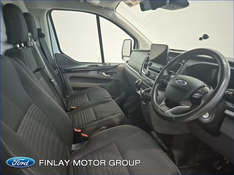 2023 Ford Transit Custom - image 7