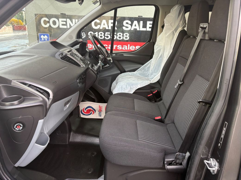 2018 Ford Transit - image 12