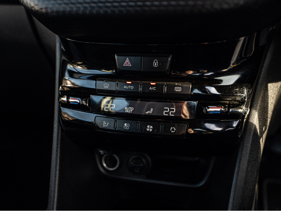 2016 Peugeot 2008 2016 Peugeot 2008 1.6d/New NCT/1yr warranty €9,888