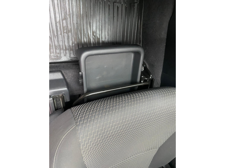 2014 Toyota Verso - image 29