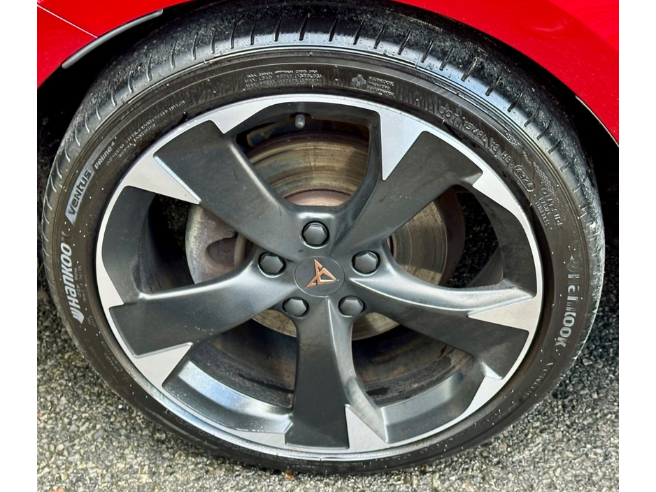 2023 Cupra Leon - image 8