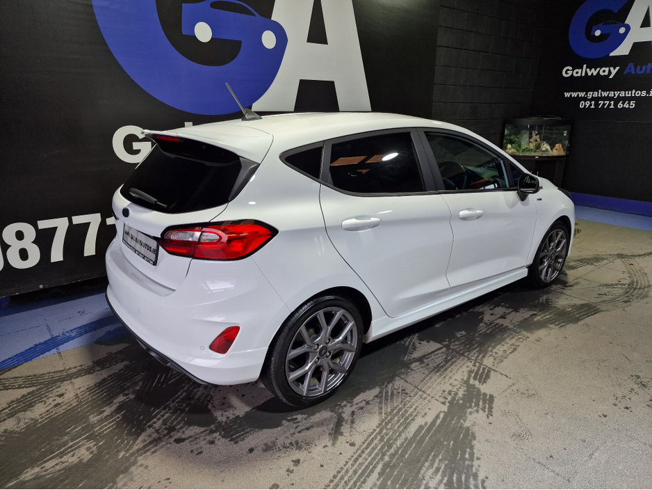 2023 Ford Fiesta ST-LINE  LOW MILEAGE GOOD AS NEW €18,950