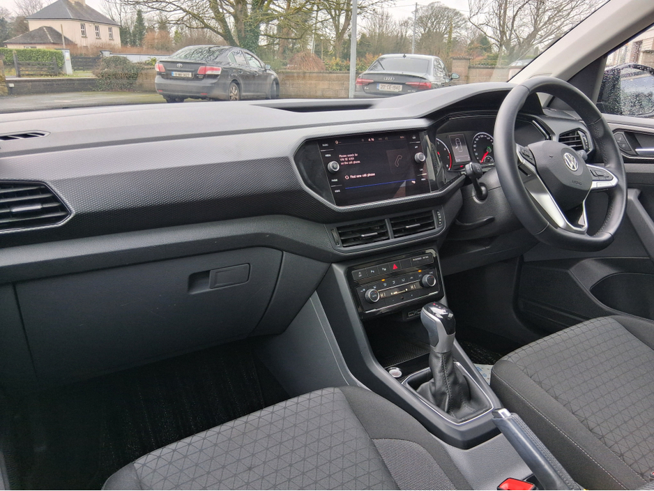 2020 Volkswagen T-Cross Life SPORT €18,995