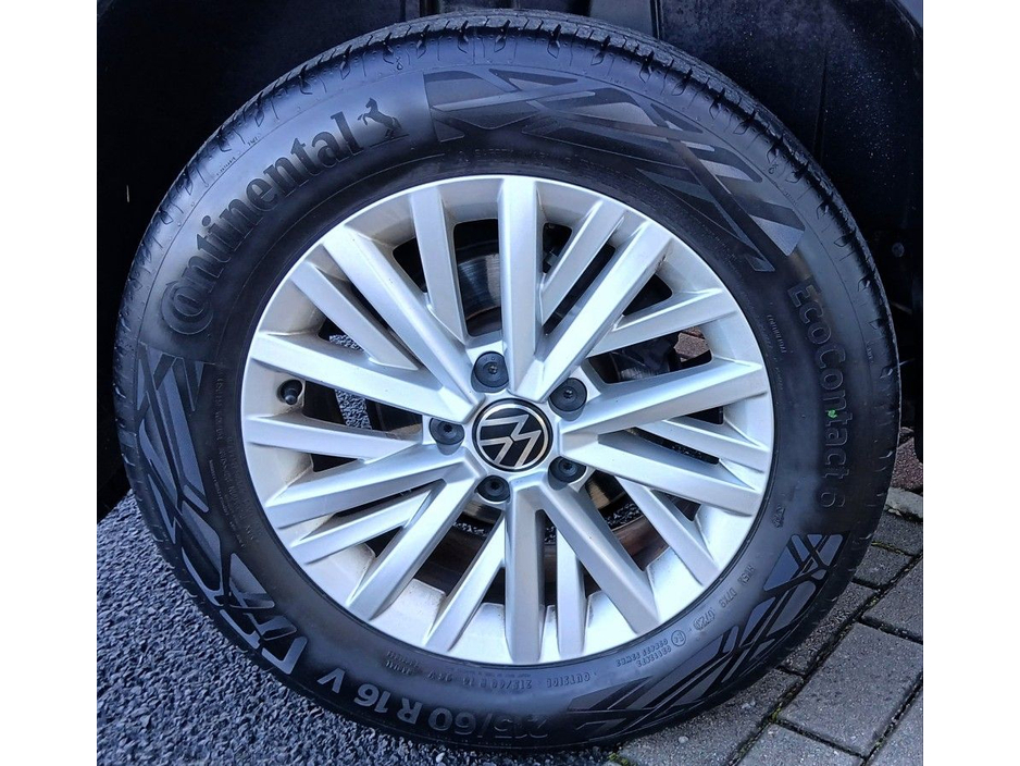 2023 Volkswagen T-Roc LIFE 2.0TDI 116HP *APP CONNECT, REVERSING CAMERA & MORE!*