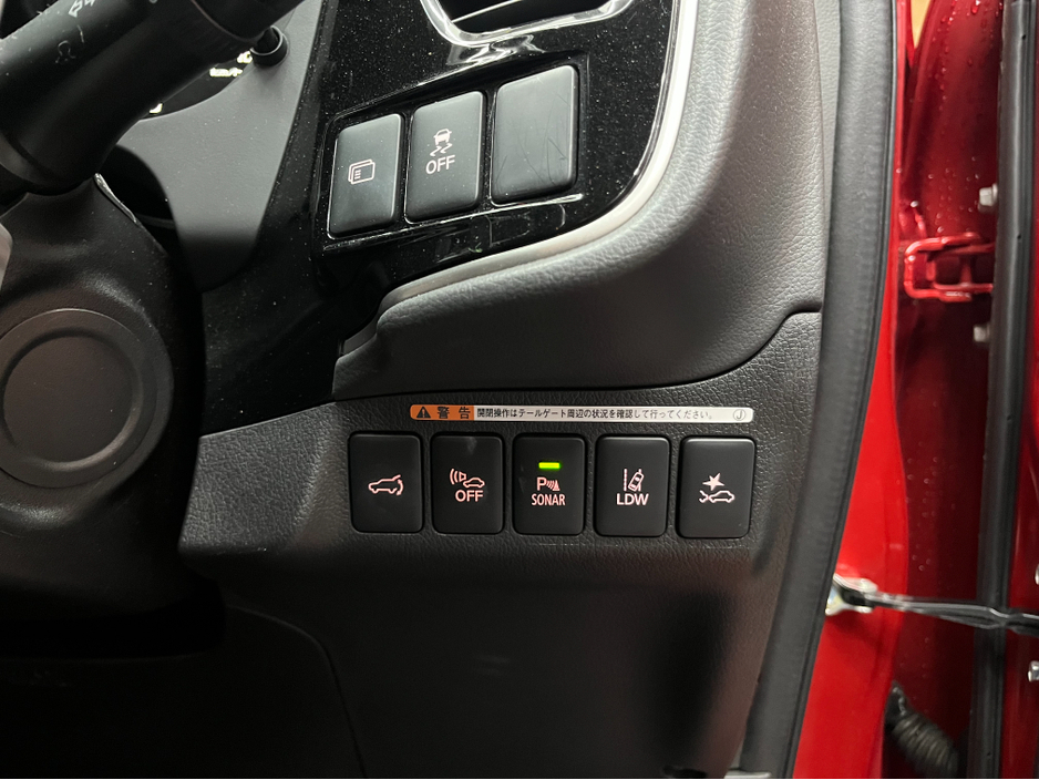 2018 Mitsubishi Outlander - image 12