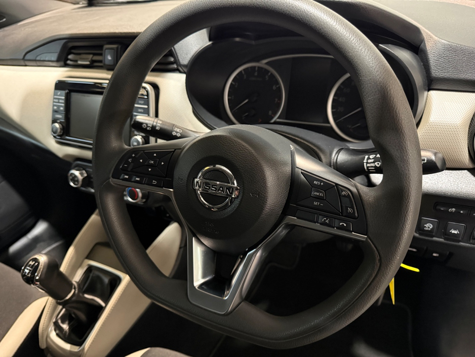 2017 Nissan Micra - image 15