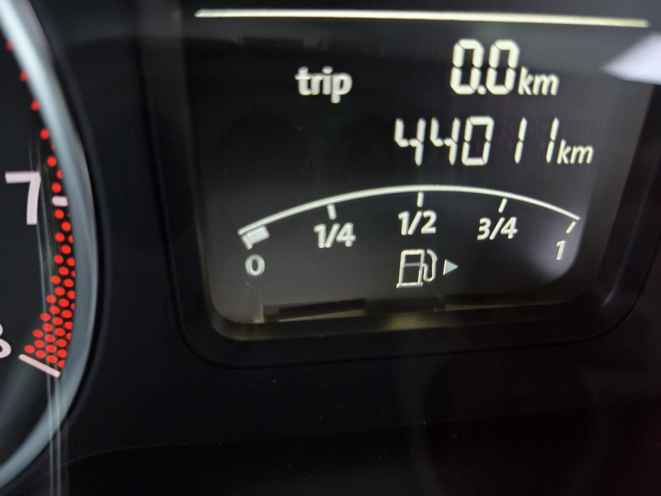 2012 Volkswagen Polo - image 22