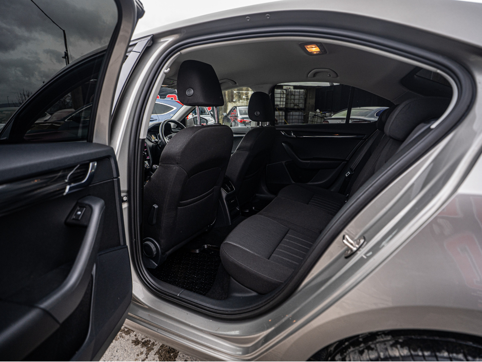 2019 Skoda Octavia 2019 Octavia 1.6tdi/High spec/New NCT/1yr warranty €17,888