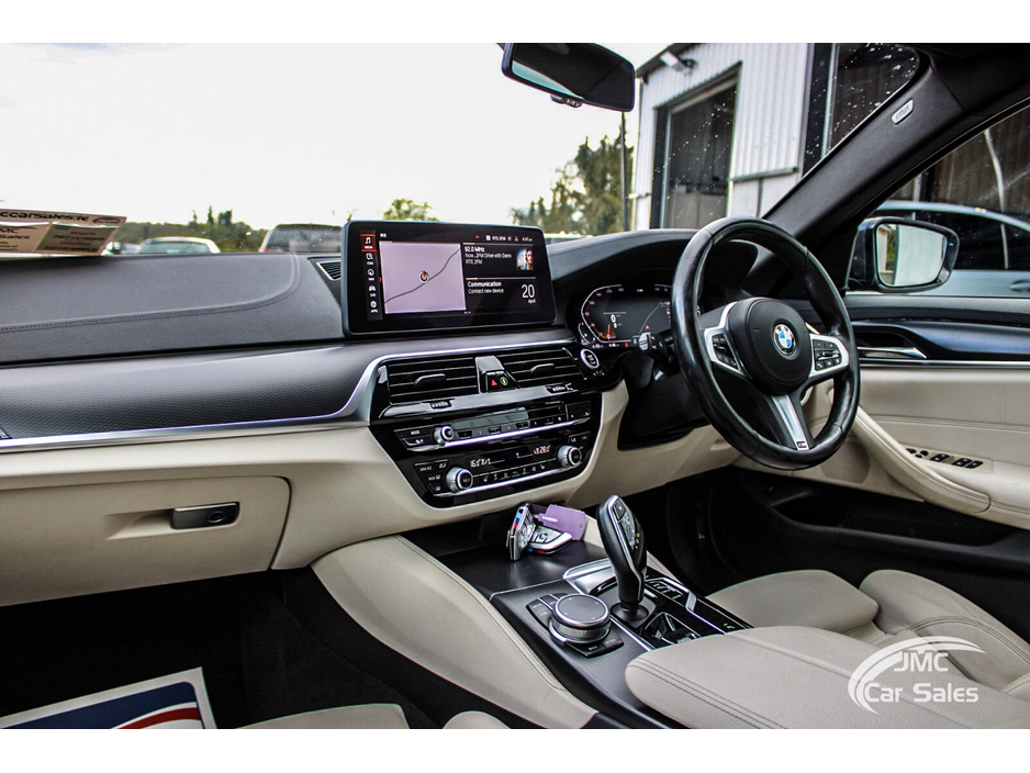 2021 BMW 5 Series - image 33