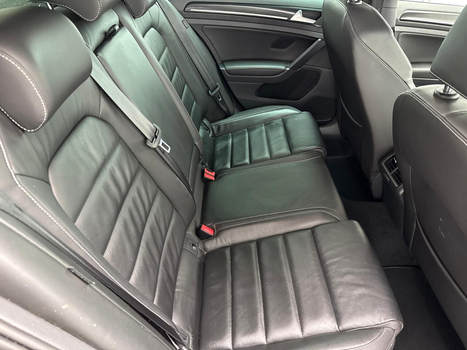 2014 Volkswagen Golf R 2.0 TSI 4MOTION €21,950