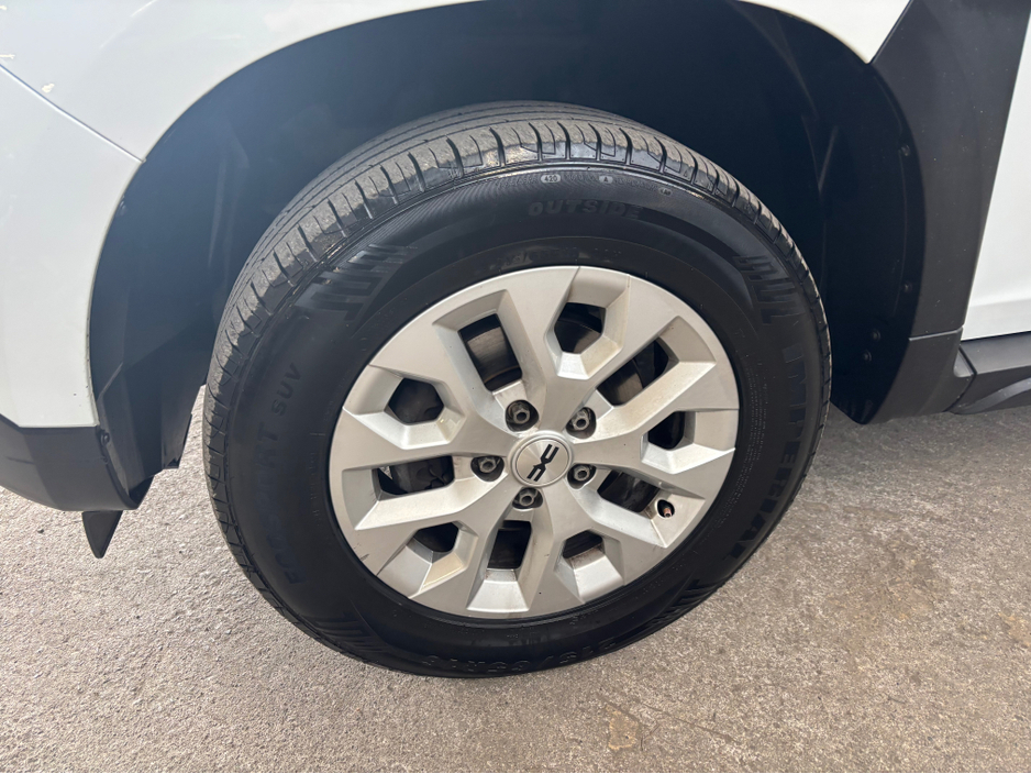 2023 Dacia Duster - image 15