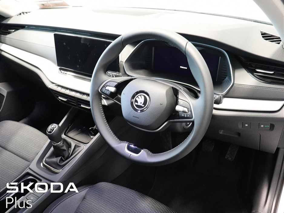 2025 Skoda Octavia Selection 2.0TDI 115HP €32,950