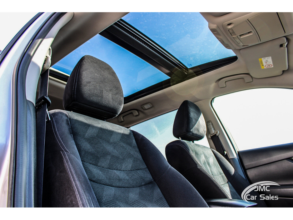 2017 Nissan X-Trail - image 13