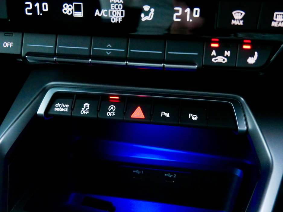 2023 Audi RS3 - image 23