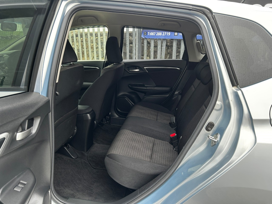 2018 Honda Fit - image 11