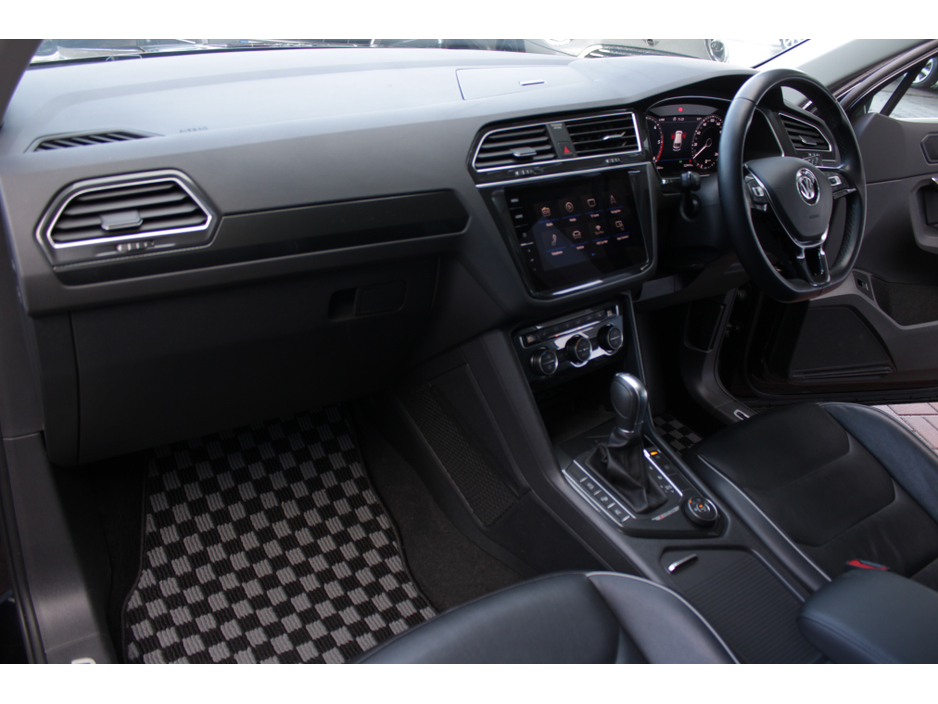 2019 Volkswagen Tiguan 2.0TDI 150BHP R-LINE EDITION 4 MOTION  AUTOMATIC // 1 OWNER CAR WITH ONLY 124,000KMS // BUY WITH CONFODENCE AA AND SIMI APPROVED DEALER 2026 // FINANCE ARRANGED // ALL TRADE INS WELCOME // €25,950